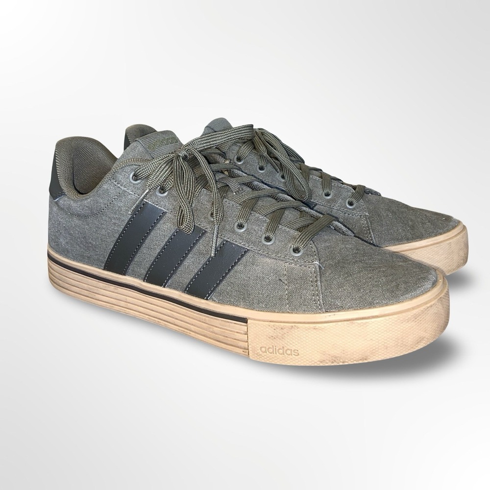 Adidas Daily 4.0 Skate Shoes Sneakers Mens 12 Olive Green Gum Sole IF4494